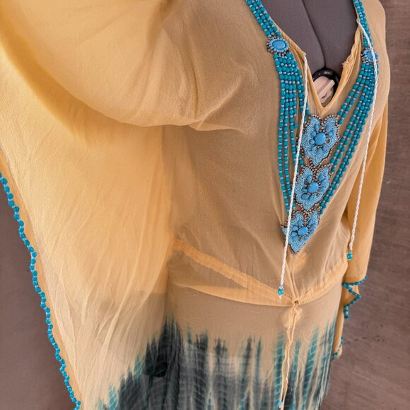 Beach Cover Up - Picture 12 of 13